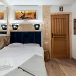 Chwost Zlokalizowana W Pobliżu Zakopanego I Term 3*