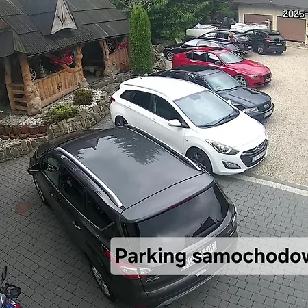 Pensión Willa CHWOST blisko Term i Wyciągów 3*